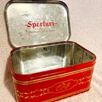 Scatola in latta vintage Sperlari