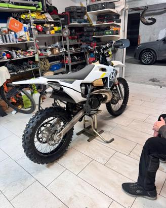 Husqvarna 300 2022