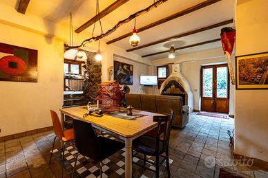 Rif.lu352| casa ind. aci sant'antonio