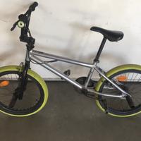 Bmx bicicletta