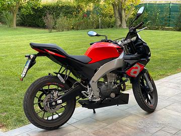 Vendo Moto Aprilia Tuono 125