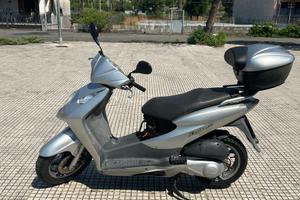 Honda Dylan 150