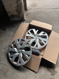 2 Copri cerchi toyata yaris hybrid 2018/21