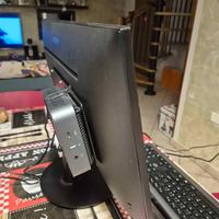 Mini pc completo di monitor 24' tastiera e mouse