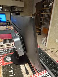 Mini pc completo di monitor 24' tastiera e mouse