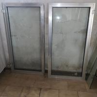 Finestra in alluminio