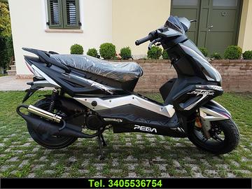 Scooter 125cc appena prodotto e pronto all'uso