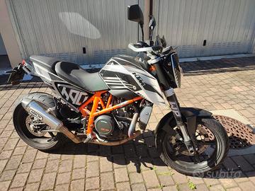 KTM 690 Duke - 2012