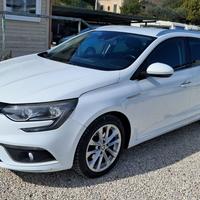 AUTO REANULT MEGANE SPORTER  5 POSTI