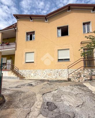 4 LOCALI A SERLE