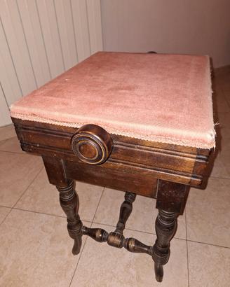 sedile vittoriano per pianoforte 