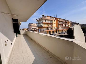 2 LOCALI A MARANO DI NAPOLI