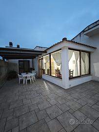 VILLETTA INDIPENDENTE POCO DISTANTE DALLA CITTà