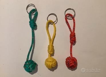 Portachiavi a nodo “pugno di scimmia”