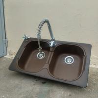 lavello completo di rubinetto 