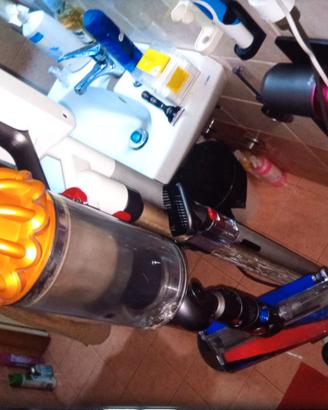 Dyson sv22 guasto da rivedere DOK STATION con base