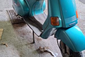 Vespa cosa 200 cc anno 1990 iscrivibile ASI