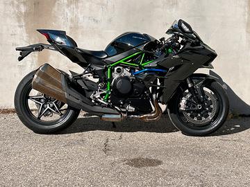 Kawasaki H2 stradale