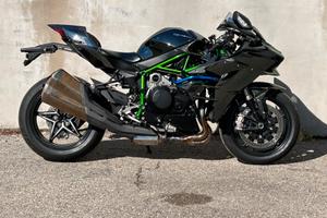 Kawasaki H2 stradale