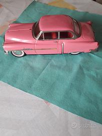 Modellino Macchina Cadillac 1950. Color rosa scuro