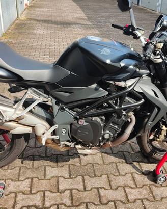 Cavalletti alza moto per MV Agusta Brutale