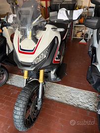 Honda x adv 750