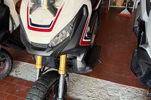 Honda x adv 750