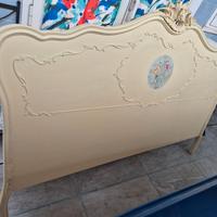 Testata letto matrimoniale