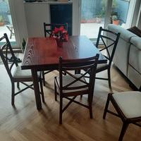 TAVOLO APRIBILE E SEDIE IN RATAN