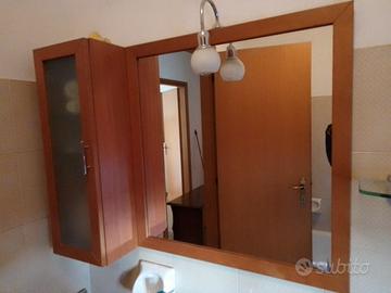 Pensile e specchio bagno