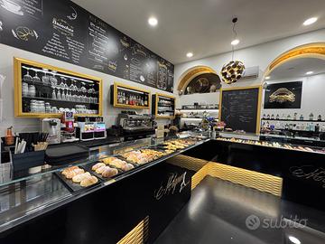 Arredamento per Bar +Banco Pasticceria