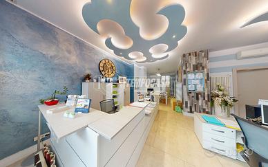 NEGOZIO COMPLETAMENTE RISTRUTTURATO