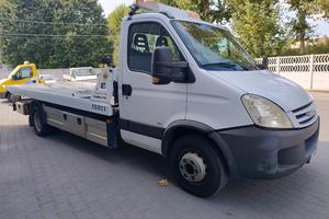 65c18 Isoli carroattrezzi 