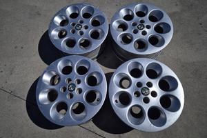 Cerchi In Lega Da 15" Per Alfa Romeo GT - GTV