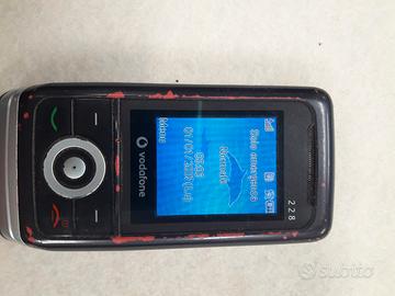 Cellulare con cavo e batteria