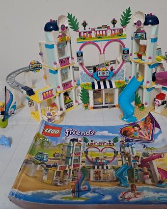 il resort di heart lake. lego friends