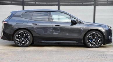 Bmw IX - 340 CV