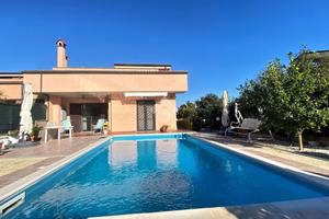 PORZIONE DI BIFAMILIARE A GUIDONIA MONTECELIO