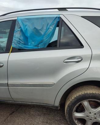 Porta posteriore sx MERCEDES ML 320 del 2006