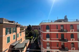 Stanze singole e doppie in Via Albaro