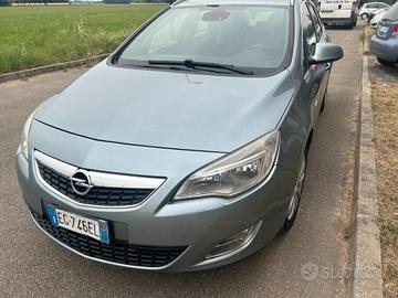 Opel Astra 1.7 CDTI 2010