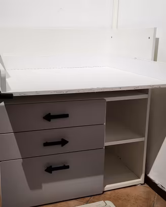Fasciatoio Ikea Smastad
