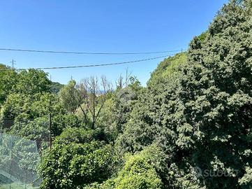 TRIFAMILIARE A GENOVA