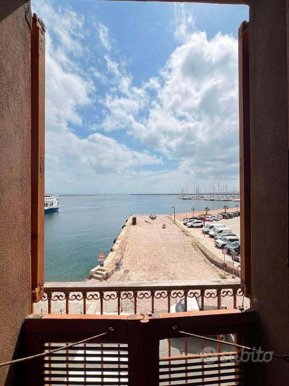 Appartamento di 95 m² con 4 locali a Carloforte - Altro