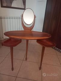 consolle toilette in arte contemporanea