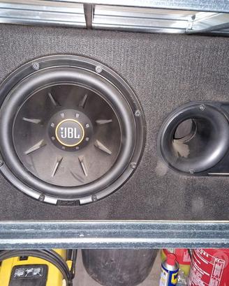 Suboowfer jbl 1100w + amplificatore sony