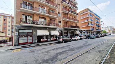 NEGOZIO A TORINO