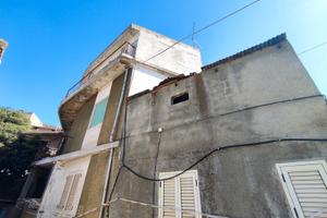 Gonnosfanadiga - Indipendente da ristrutturare
