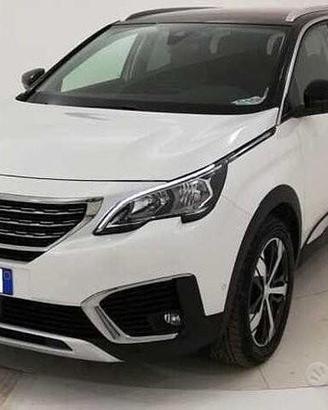 Peugeot 5008 suv 2018 ricambi