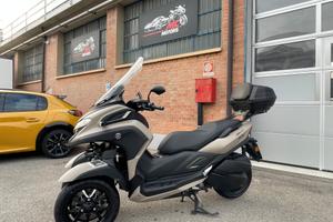 Yamaha Tricity 300- SOLO 7000 KM
